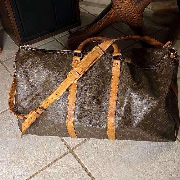 Louis Vuitton Keepall Bandouliere - Picture 12 of 16